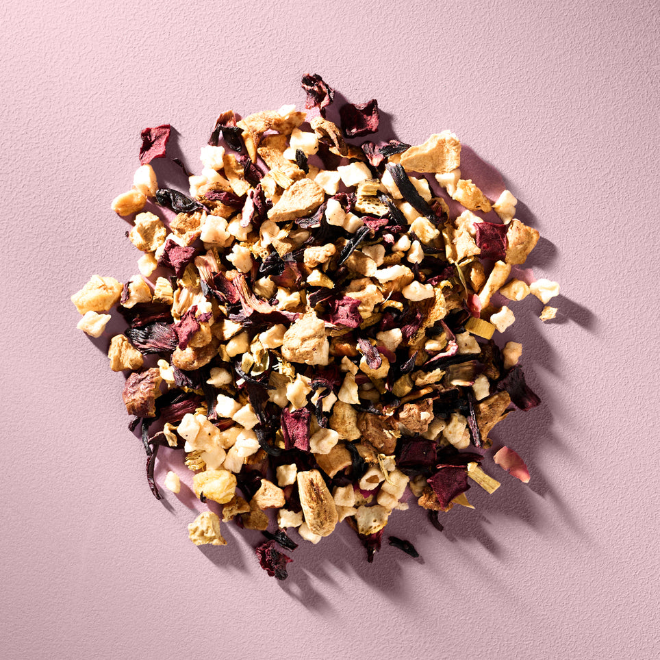 Nahaufnahme von der Teemischung Apple Crumble Früchtetee