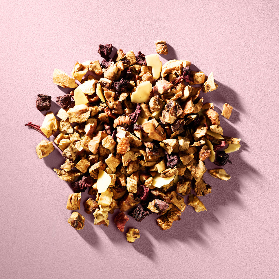 Nahaufnahme von der Teemischung Nuts About You Früchtetee