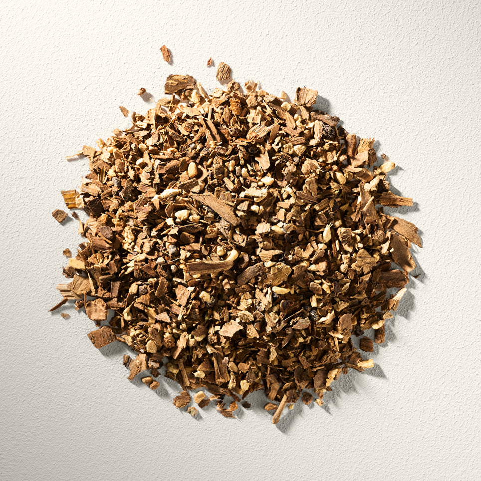 Nahaufnahme von der Teemischung Yoga Chai Gewürztee